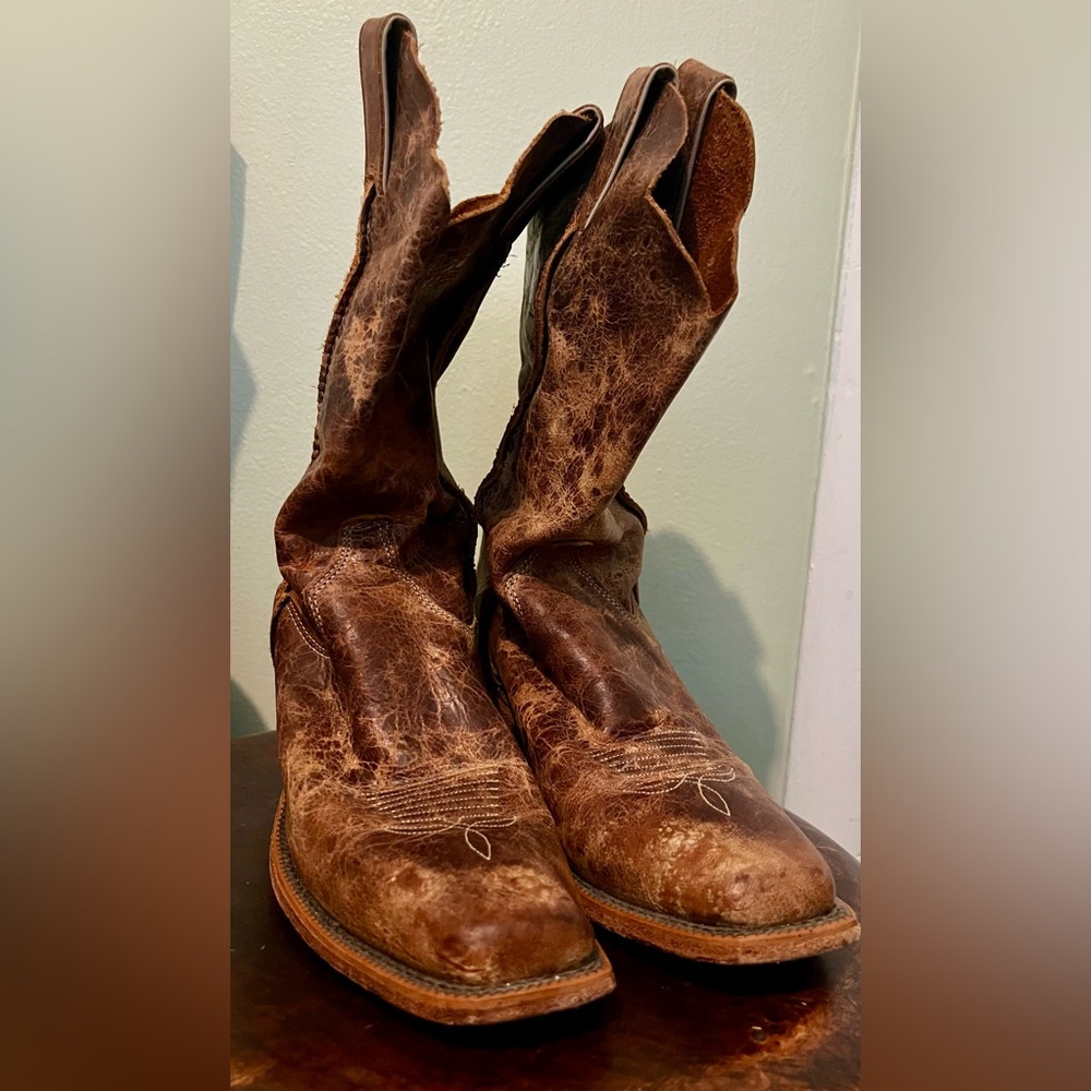 Justin Boots Brown Leather Distressed